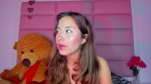 Snapshot of littlee_emma_ chatting on 01-04-25, 03:18 littlee_emma_ online show from 01-04-25, 03:18