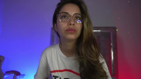 Snapshot of littlee_emma_ chatting on 07-03-26, 01:34 littlee_emma_ online show from 07-03-26, 01:34