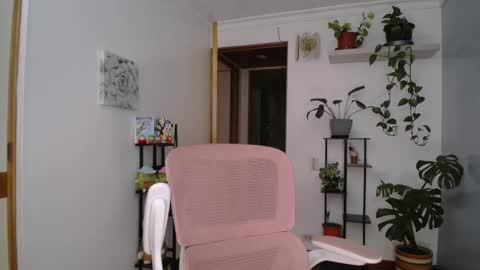 Laksmi online show from 05-30-26, 09:12