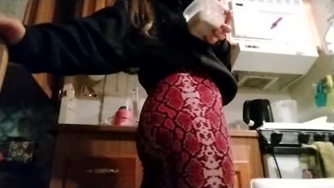 Snapshot of littleleo96 chatting on 10-18-25, 08:26 littleleo96 online show from 10-18-25, 08:26