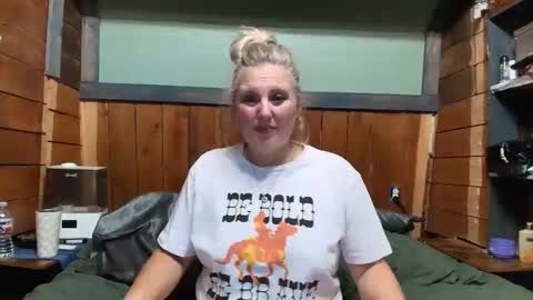 lisanixs online show from 04-18-26, 04:16