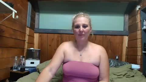lisanixs online show from 06-22-26, 03:25