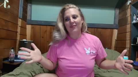 lisanixs online show from 06-22-26, 08:17