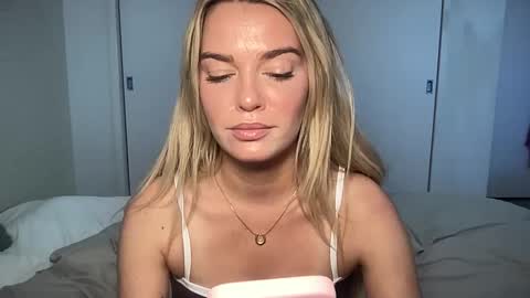 Marciabrady online show from 02-11-25, 08:31