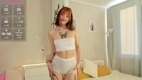 Snapshot of littlenight0wl chatting on 09-24-25, 04:16 Bella online show from 09-24-25, 04:16