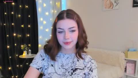 Snapshot of littlenight0wl chatting on 01-06-26, 04:27 Bella online show from 01-06-26, 04:27