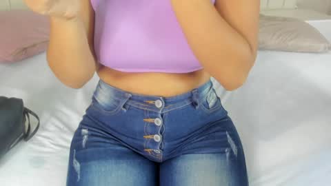 im olivia IG littleolivia01 online show from 01-30-25, 12:59