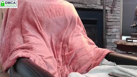 Miss D   Shows Mon Wed  Fri online show from 01-03-25, 06:35