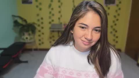 Mia  Wednesday to Sunday 730 am to 1030 am Colombian Hour D online show from 04-06-26, 04:46