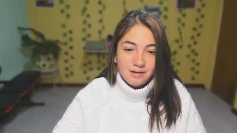 Mia  Wednesday to Sunday 730 am to 1030 am Colombian Hour D online show from 04-09-26, 04:01