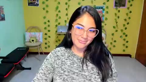 Mia  Wednesday to Sunday 730 am to 1030 am Colombian Hour D online show from 07-27-26, 02:18