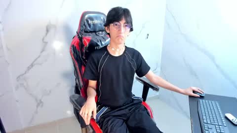 Snapshot of littleprince_ chatting on 05-15-26, 03:46 PRINCE online show from 05-15-26, 03:46