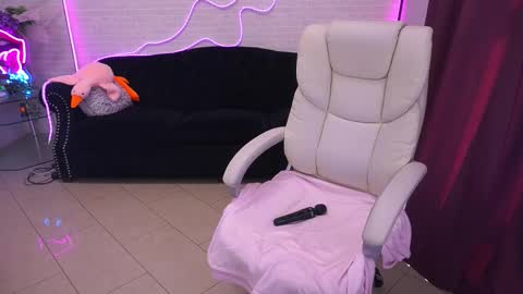 Masha  online show from 09-26-25, 01:04