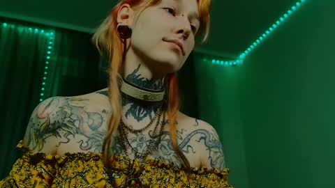 Niki  free tg channel with some photos gifs and info about streams  online show from 02-21-25, 09:00