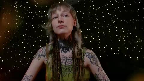 Niki  free tg channel with some photos gifs and info about streams  online show from 03-13-26, 07:42