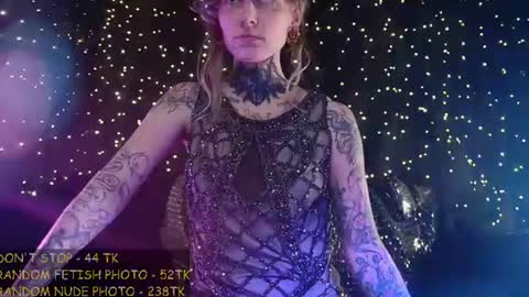 Niki  free tg channel with some photos gifs and info about streams  online show from 07-06-26, 09:06