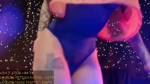 Niki  free tg channel with some photos gifs and info about streams  online show from 07-13-26, 07:05