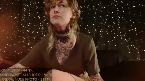 Niki  free tg channel with some photos gifs and info about streams  online show from 07-26-26, 04:25