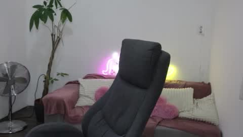 littlestellaspark online show from 09-24-25, 06:17