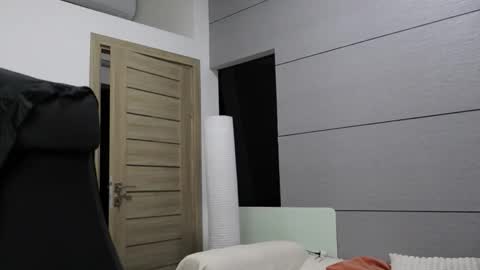 Snapshot of littlestellaspark chatting on 02-23-26, 04:04 littlestellaspark online show from 02-23-26, 04:04