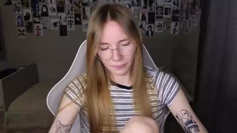 Snapshot of littlevildevil chatting on 06-29-26, 10:15 Eliana online show from 06-29-26, 10:15