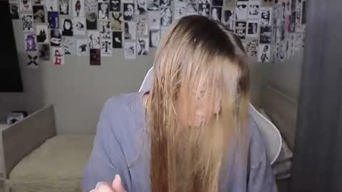 Snapshot of littlevildevil chatting on 07-13-26, 07:55 Eliana online show from 07-13-26, 07:55