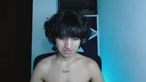 Snapshot of littlextrem chatting on 05-04-26, 04:19 Eros online show from 05-04-26, 04:19