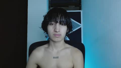 Snapshot of littlextrem chatting on 05-05-26, 04:09 Eros online show from 05-05-26, 04:09