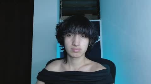 Snapshot of littlextrem chatting on 05-10-26, 01:44 Eros online show from 05-10-26, 01:44