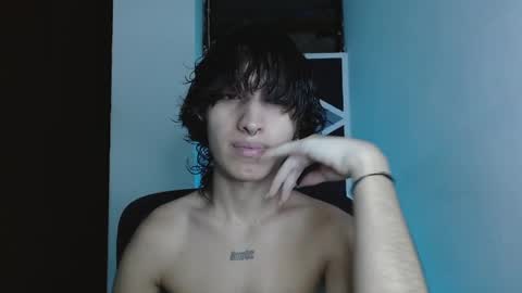 Snapshot of littlextrem chatting on 05-27-26, 02:52 Eros online show from 05-27-26, 02:52
