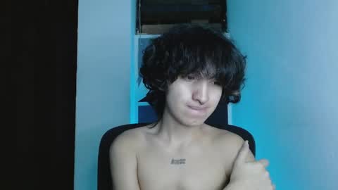 Snapshot of littlextrem chatting on 05-28-26, 02:09 Eros online show from 05-28-26, 02:09