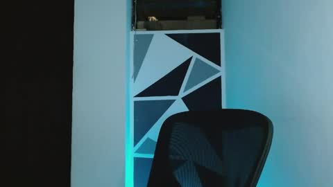 Snapshot of littlextrem chatting on 06-04-26, 02:06 Eros online show from 06-04-26, 02:06