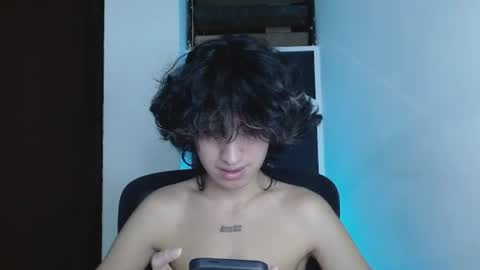 Snapshot of littlextrem chatting on 06-23-26, 02:53 Eros online show from 06-23-26, 02:53