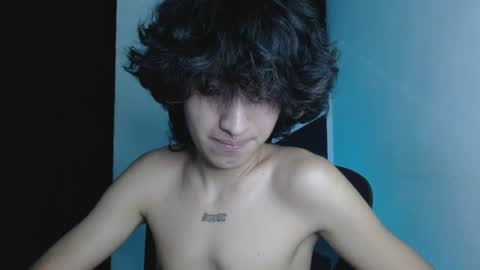 Snapshot of littlextrem chatting on 06-25-26, 05:12 Eros online show from 06-25-26, 05:12