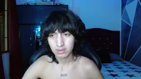 Snapshot of littlextrem chatting on 07-09-26, 01:31 Eros online show from 07-09-26, 01:31