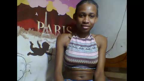 Snapshot of littleyanah chatting on 09-22-25, 06:43 yanah online show from 09-22-25, 06:43