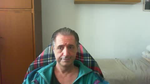 liuk53 online show from 04-11-26, 12:53