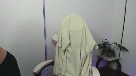 Katalina Novoa. online show from 07-22-26, 02:14