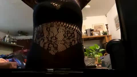 Snapshot of live4lovemabnhlb chatting on 02-27-26, 08:58 Hlove online show from 02-27-26, 08:58