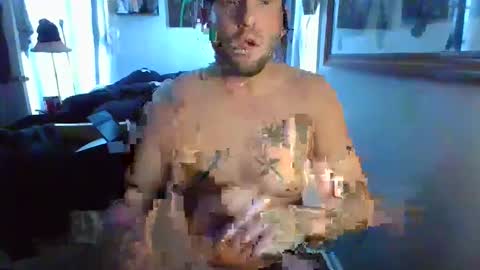 Snapshot of livingpuddle chatting on 01-08-25, 04:00 livingpuddle online show from 01-08-25, 04:00