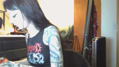 Liv Mirage online show from 01-22-25, 11:21