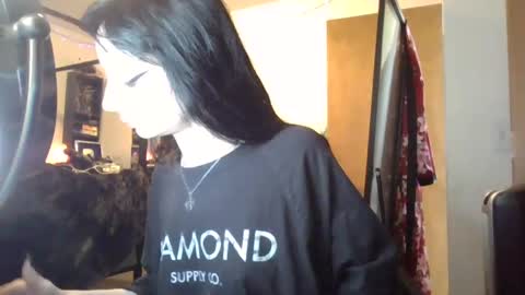 Liv Mirage online show from 03-01-25, 08:21