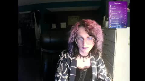 Snapshot of livolioyo chatting on 12-25-24, 09:54 Livolio online show from 12-25-24, 09:54