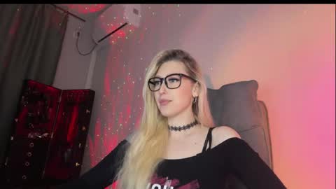 Liya Ray online show from 03-08-26, 02:04