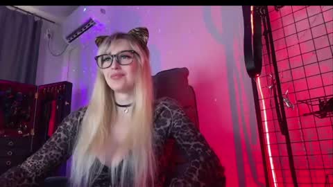 Liya Ray online show from 05-05-26, 03:53