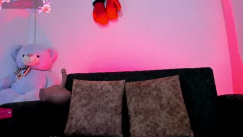 Liz online show from 07-02-26, 04:18