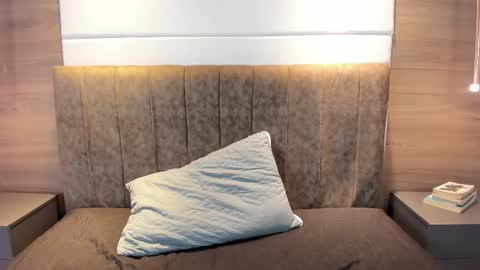 Liz  online show from 03-12-25, 12:57