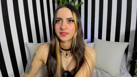 Liz  online show from 12-03-25, 02:08