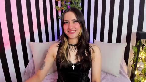 Liz  online show from 05-25-26, 02:45