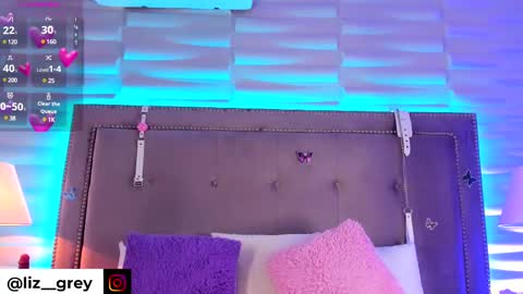 Snapshot of liz_grey_ chatting on 03-12-25, 01:03 online show from 03-12-25, 01:03